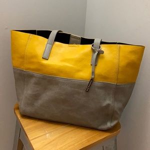 Jeane & Jax - Shoulder Bag